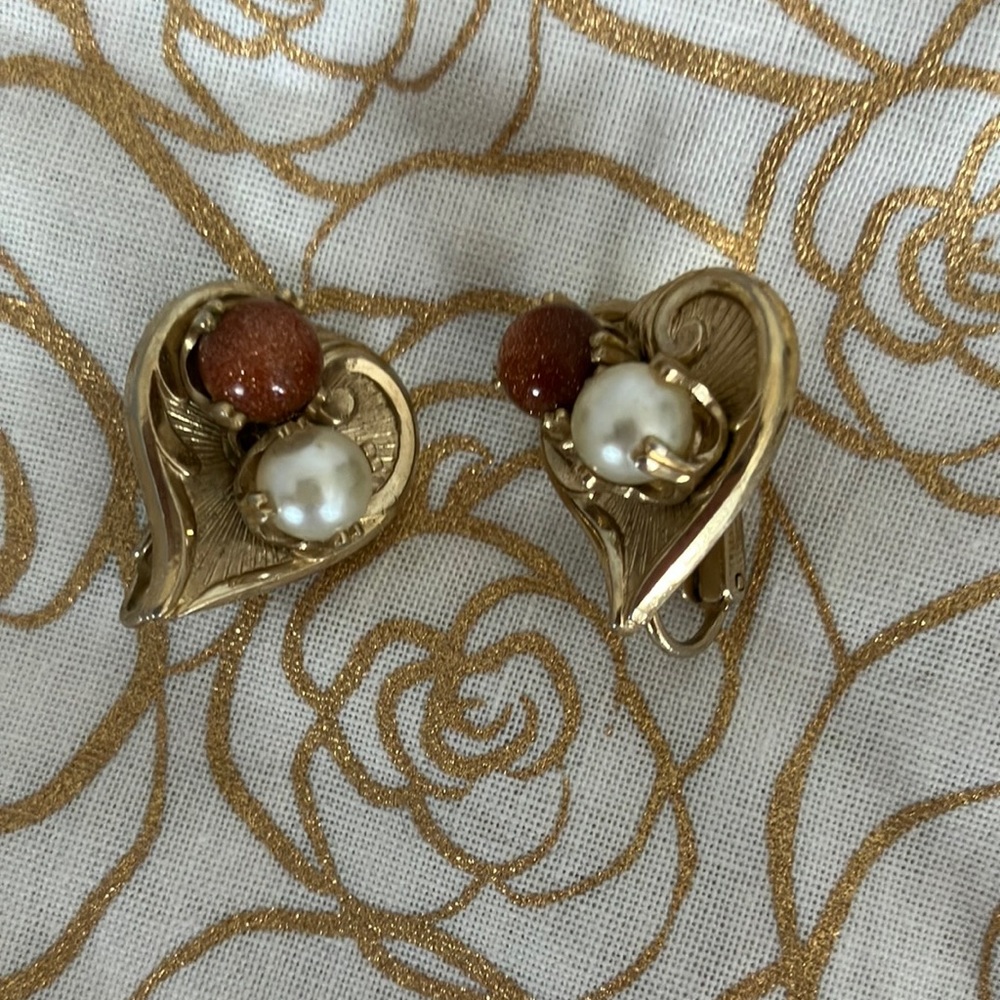 Bundle vintage jewelry pearl necklace gold bracelet pearl heart shaped earrings - Picture 3 of 6